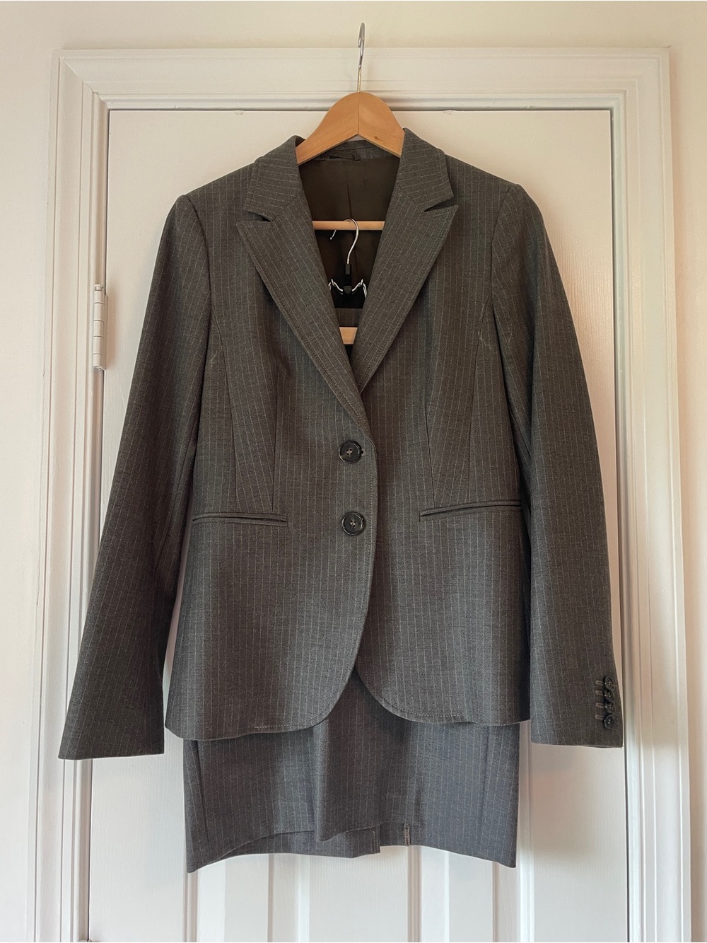 Benetton Gray Pinstripe Women's Skirt Suit Sz 40 Italy/ 4 or 2 US - Fair